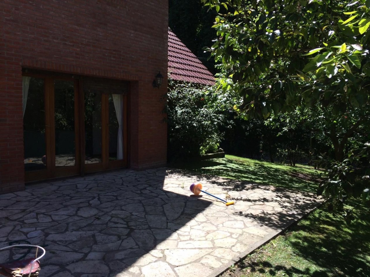 Chalet 5 amb. Bosque de Peralta Ramos