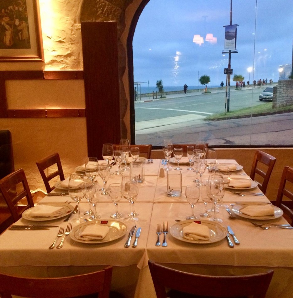 Exclusivo Local Comercial - Frente al Mar - Mendoza y Blvd. Maritimo Patricio Peralta Ramos