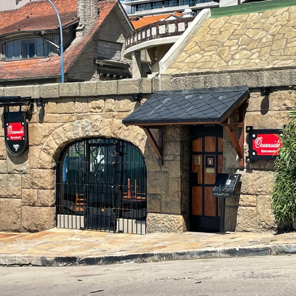 Exclusivo Local Comercial - Frente al Mar - Mendoza y Blvd. Maritimo Patricio Peralta Ramos