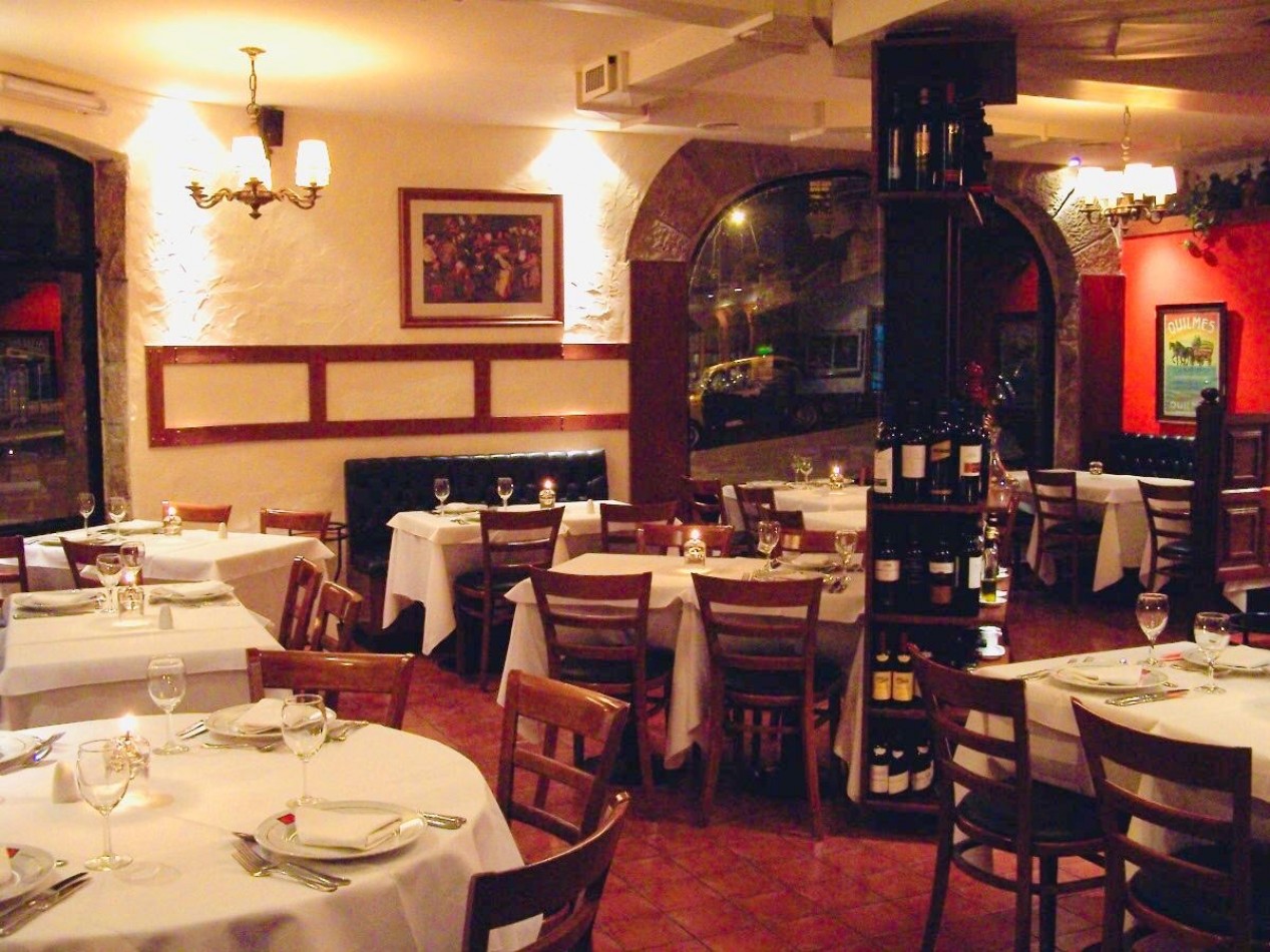 Exclusivo Local Comercial - Frente al Mar - Mendoza y Blvd. Maritimo Patricio Peralta Ramos