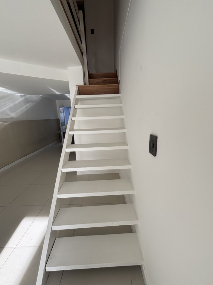Alquiler 24 Meses - Duplex 3 Amb. Larrea casi La Madrid  