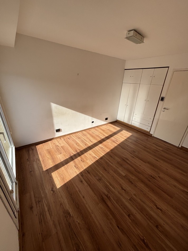 Alquiler 24 Meses - Duplex 3 Amb. Larrea casi La Madrid  