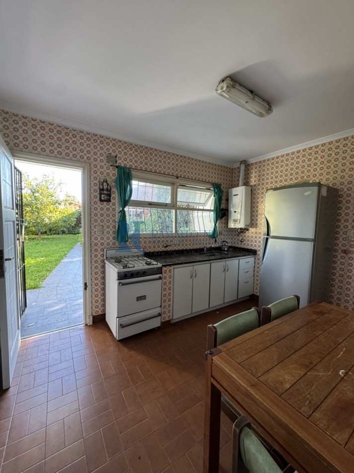 Chalet 4 Amb Con parque, quincho y parrilla  - Zona Punta Mogotes