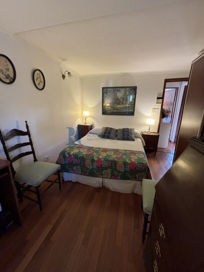 Casa de una sola planta 4 Ambientes  - Barrio San Geronimo