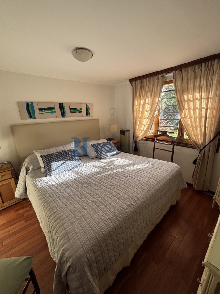 Casa de una sola planta 4 Ambientes  - Barrio San Geronimo
