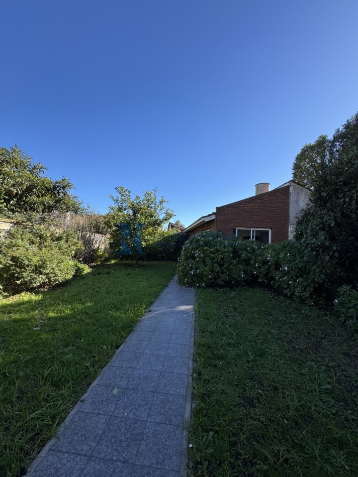 Chalet 4 Amb Con parque, quincho y parrilla  - Zona Punta Mogotes