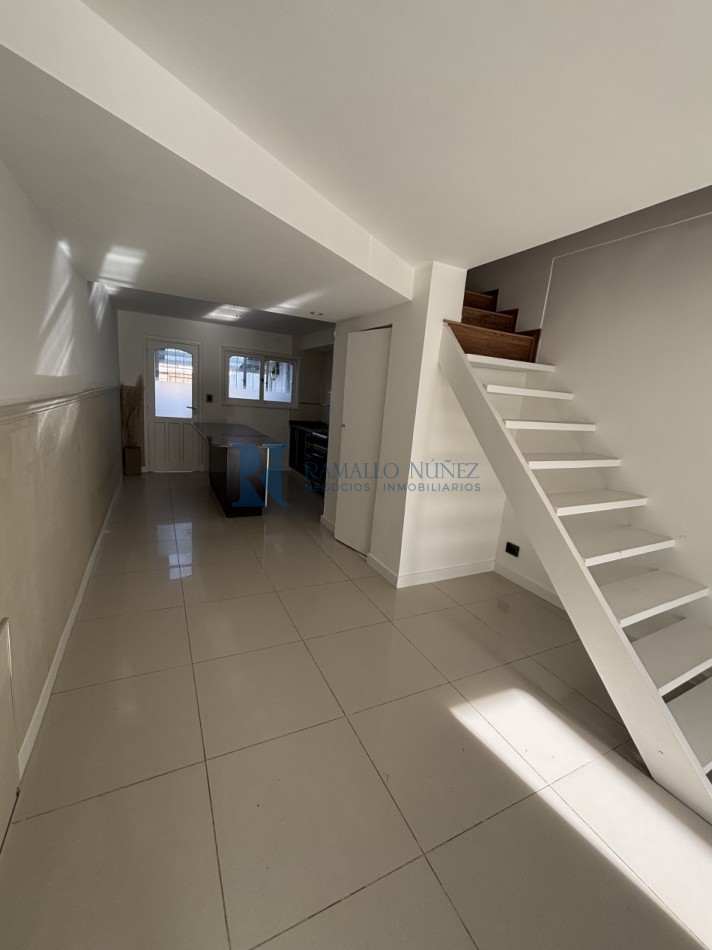 Alquiler 24 Meses - Duplex 3 Amb. Larrea casi Lamadrid  