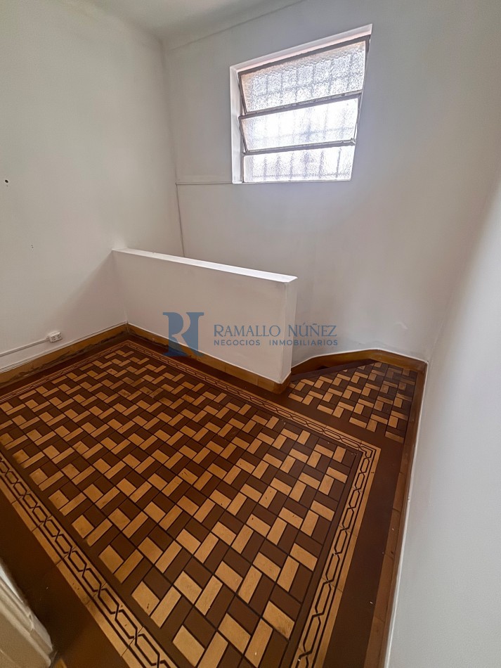 Venta Chalet 4 Amb. Garaje y Patio + Propiedad 3 ambientes detras
