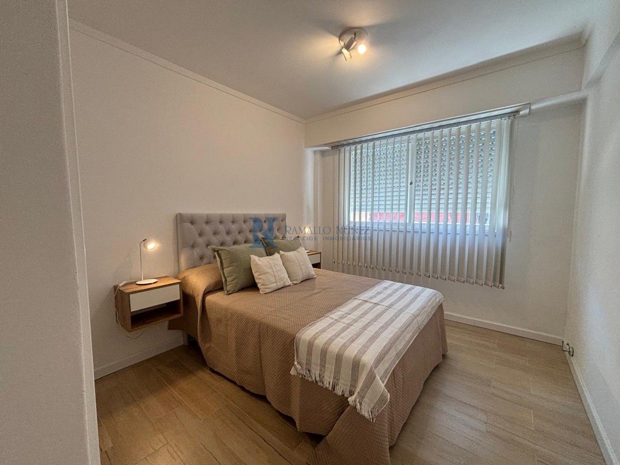 Reciclado a nuevo - 2 Amb. a la calle - Entre Rios esquina Brown