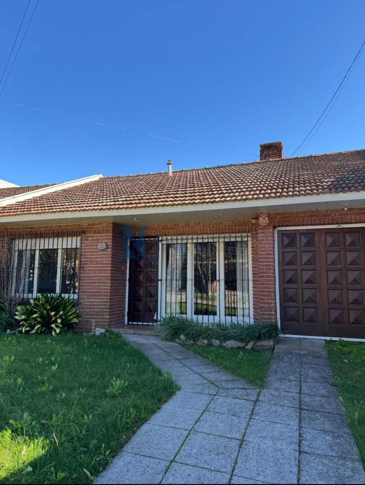 Chalet 4 Amb Con parque, quincho y parrilla  - Zona Punta Mogotes