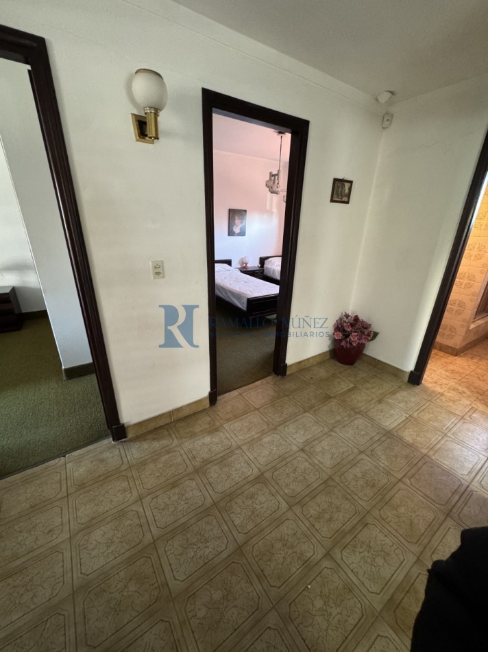 Chalet de 6 Amb. desarrollado en 3 Niveles - Zona Punta Mogotes