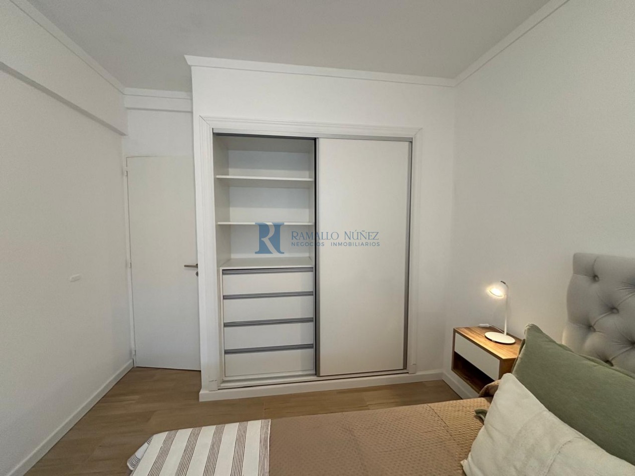 Reciclado a nuevo - 2 Amb. a la calle - Entre Rios esquina Brown