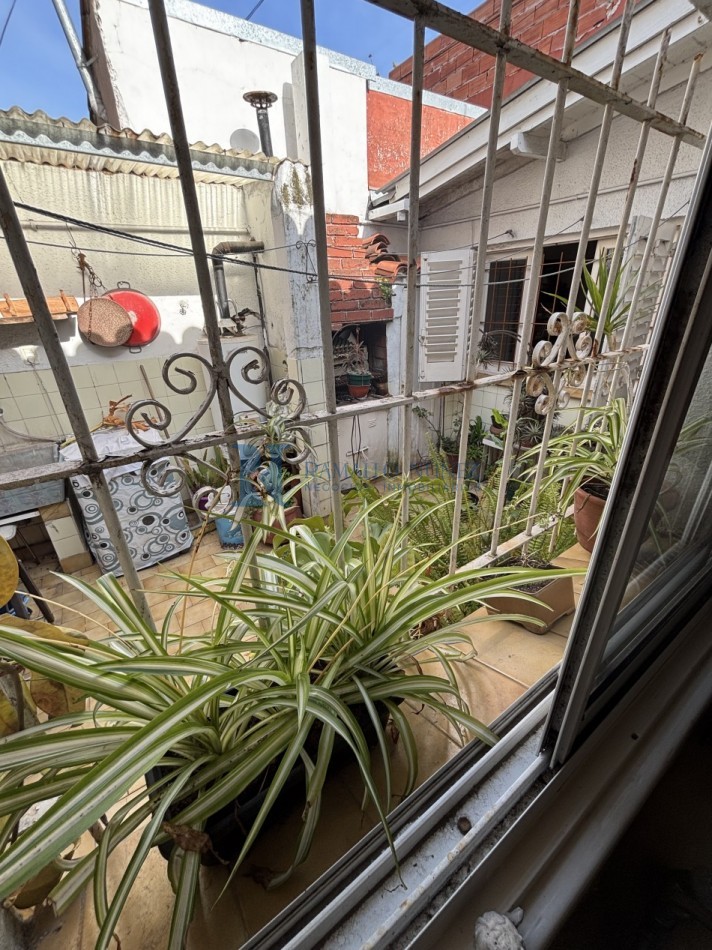 Chalet en PH al frente- 4 Amb. - Bermejo casi J.B. Justo