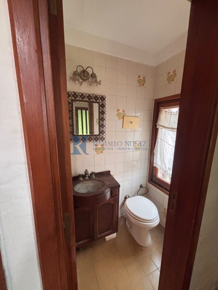 Chalet 4 Ambientes - Lavalle y Azcuenaga, Barrio San Carlos.