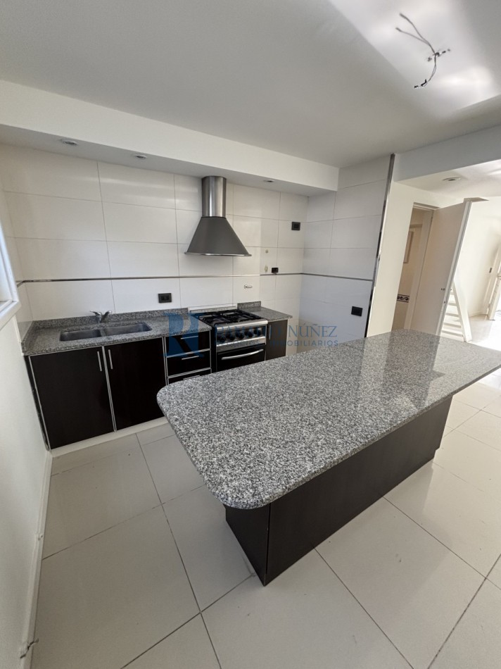 Alquiler 24 Meses - Duplex 3 Amb. Larrea casi Lamadrid  