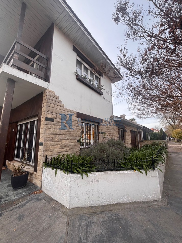 ALQUILER Casa 5 Amb. Alvear y Alvarado - Guemes 
