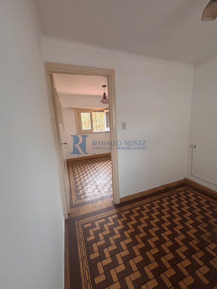 Venta Chalet 4 Amb. Garaje y Patio + Propiedad 3 ambientes detras