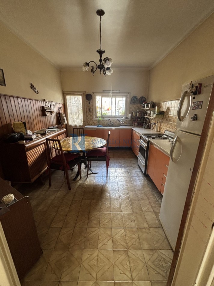 Chalet en PH al frente- 4 Amb. - Bermejo casi J.B. Justo