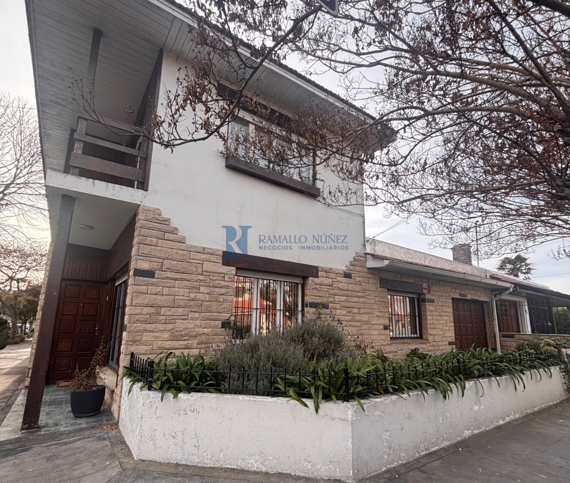 ALQUILER Casa 5 Amb. Alvear y Alvarado - Guemes 