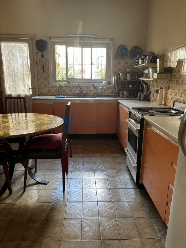 Chalet en PH al frente- 4 Amb. - Bermejo casi J.B. Justo