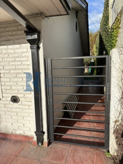 Casa de una sola planta 4 Ambientes  - Barrio San Geronimo