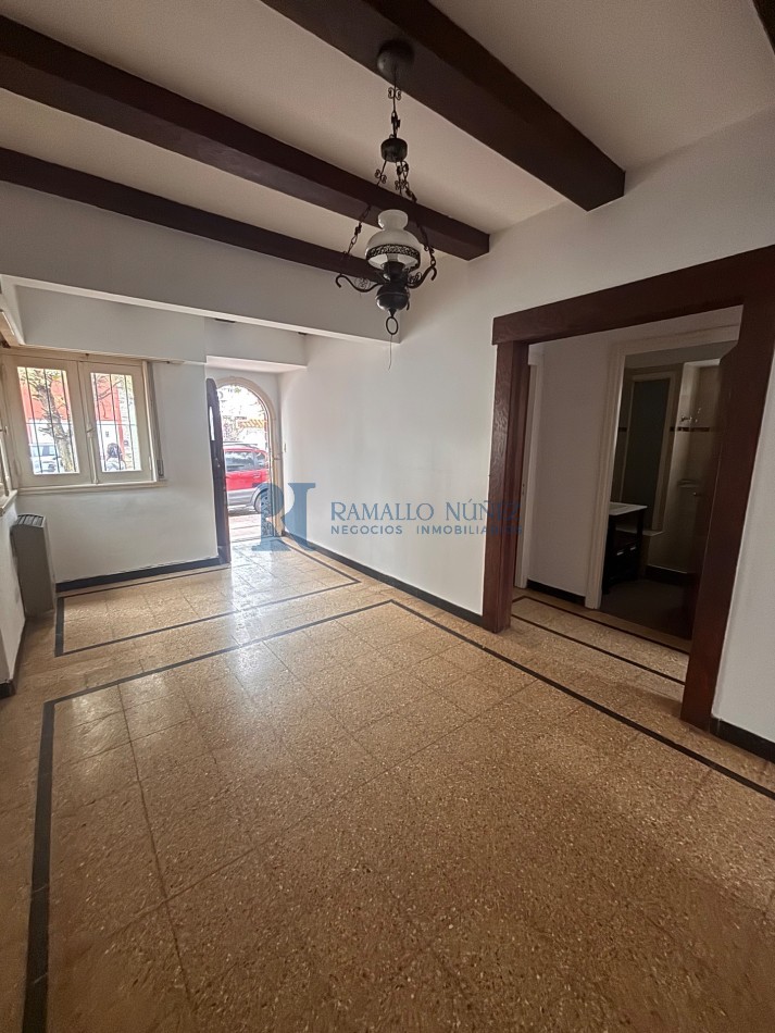 Venta Chalet 4 Amb. Garaje y Patio + Propiedad 3 ambientes detras