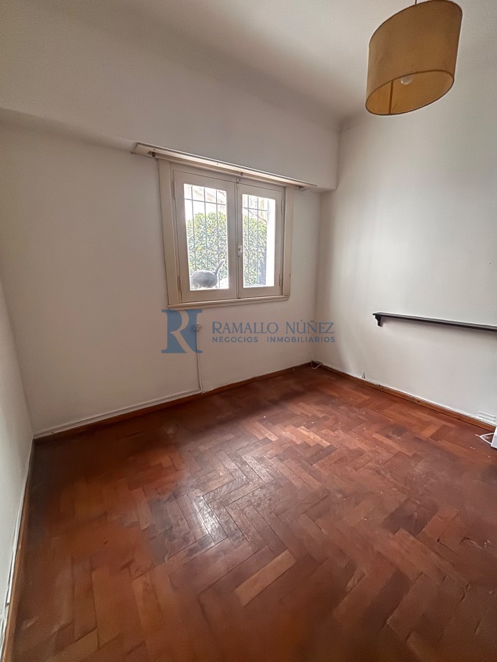 Venta Chalet 4 Amb. Garaje y Patio + Propiedad 3 ambientes detras