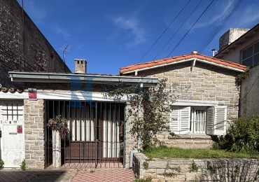 Chalet en PH al frente- 4 Amb. - Bermejo casi J.B. Justo